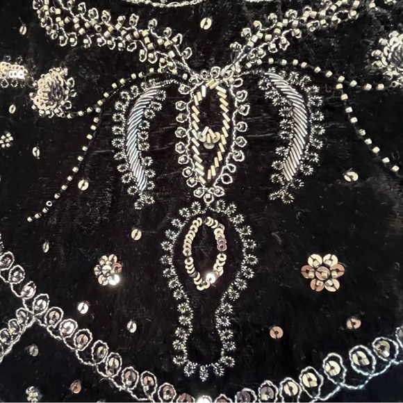 NWT ZARA SEQUIN SKIRT SIZE S and M
🚨 FINAL PRICE NO OFFER ACCEPT - Picture 10 of 16